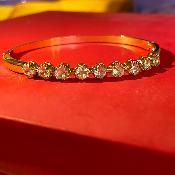 Stylish Designer Women’s Kada - Picture 2 of 4